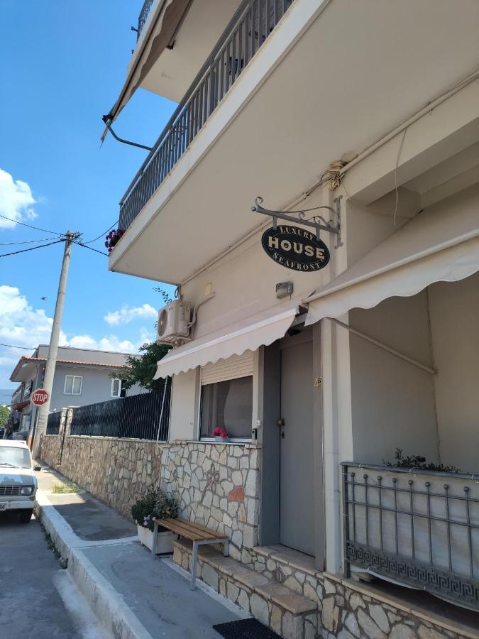 KirraLuxury Seafront House Nearby Delphiアパートメント エクステリア 写真