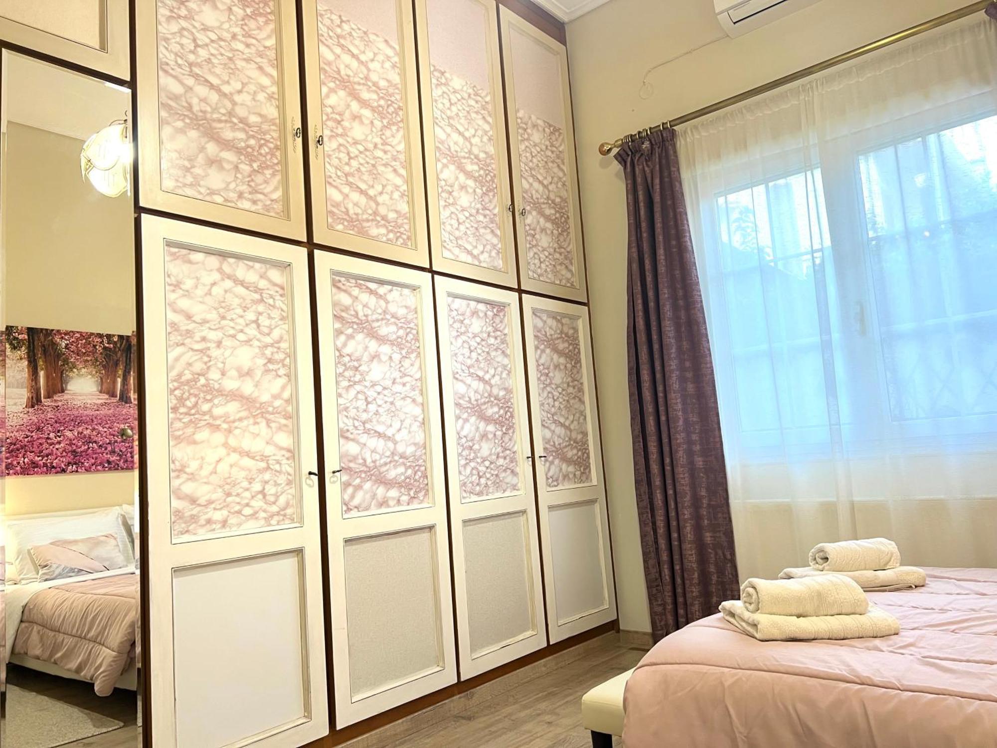 KirraLuxury Seafront House Nearby Delphiアパートメント エクステリア 写真